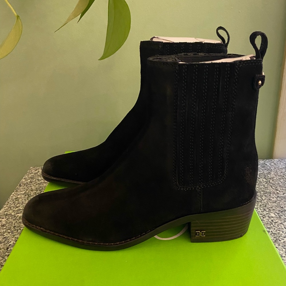 Sam Edelman Bronson Black Booties size 6